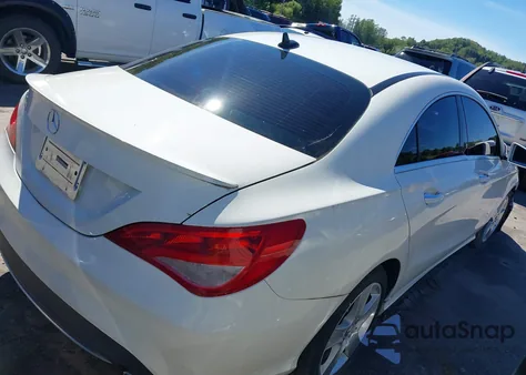 2015 Mercedes-Benz Cla 250 z USA, uszkodzony, nr VIN WDDSJ4EB3FN265083